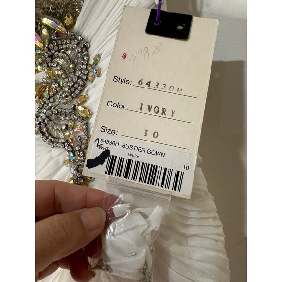 Mac Duggal Bustier Gown White Beaded Embellishments Size 10 NWT 64330 Wedding - Picture 8 of 16